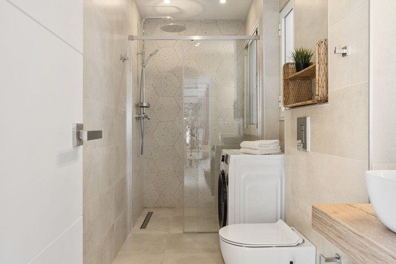 Live Marbella: Middle Floor Apartment for Long-Term Rental