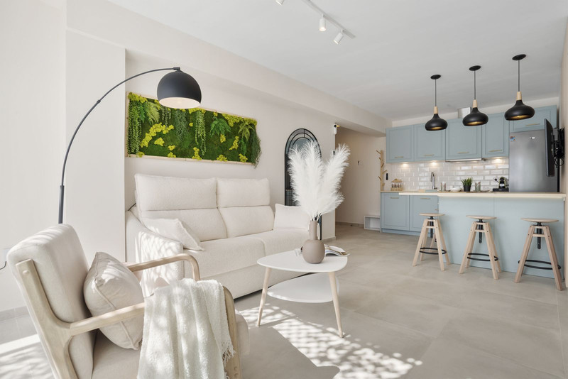Live Marbella: Middle Floor Apartment for Long-Term Rental