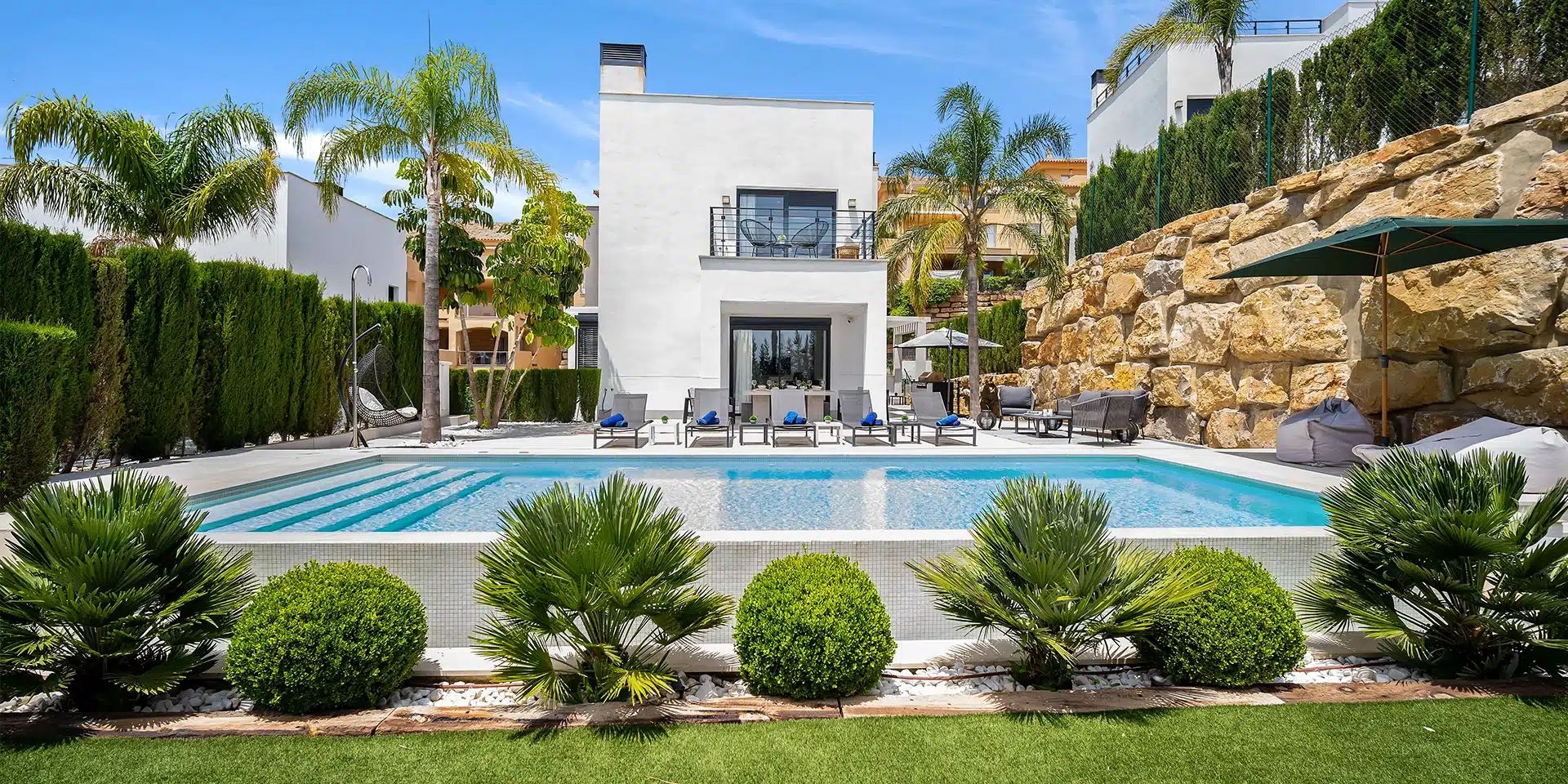 Enjoy Privacy & Comfort: Detached Villa for Long Term Rent in La Resina