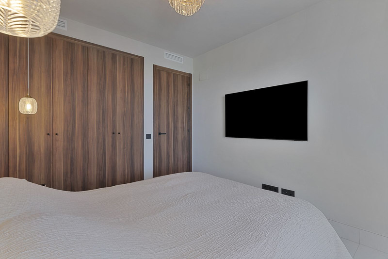 Comfort & Lifestyle: Middle Floor Apartment for Long-Term Rent in Nueva Andalucía