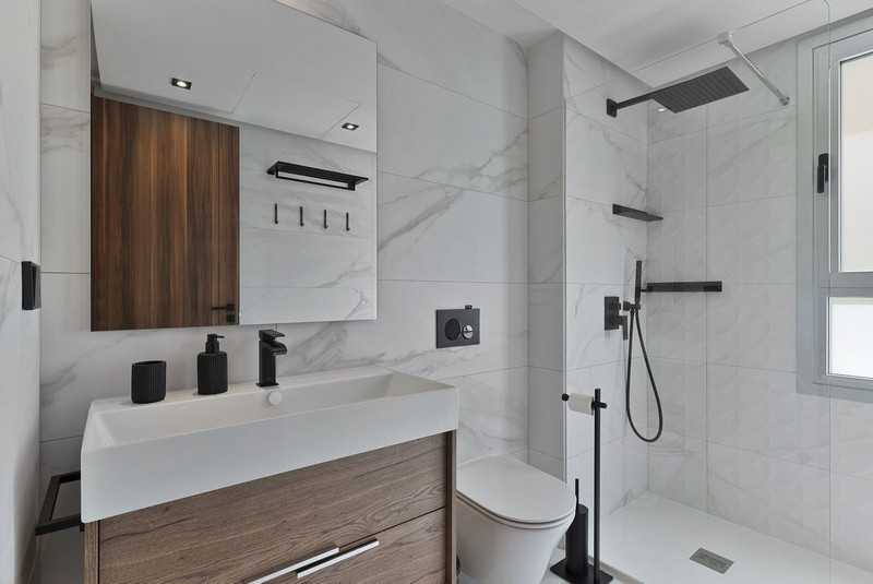 Comfort & Lifestyle: Middle Floor Apartment for Long-Term Rent in Nueva Andalucía