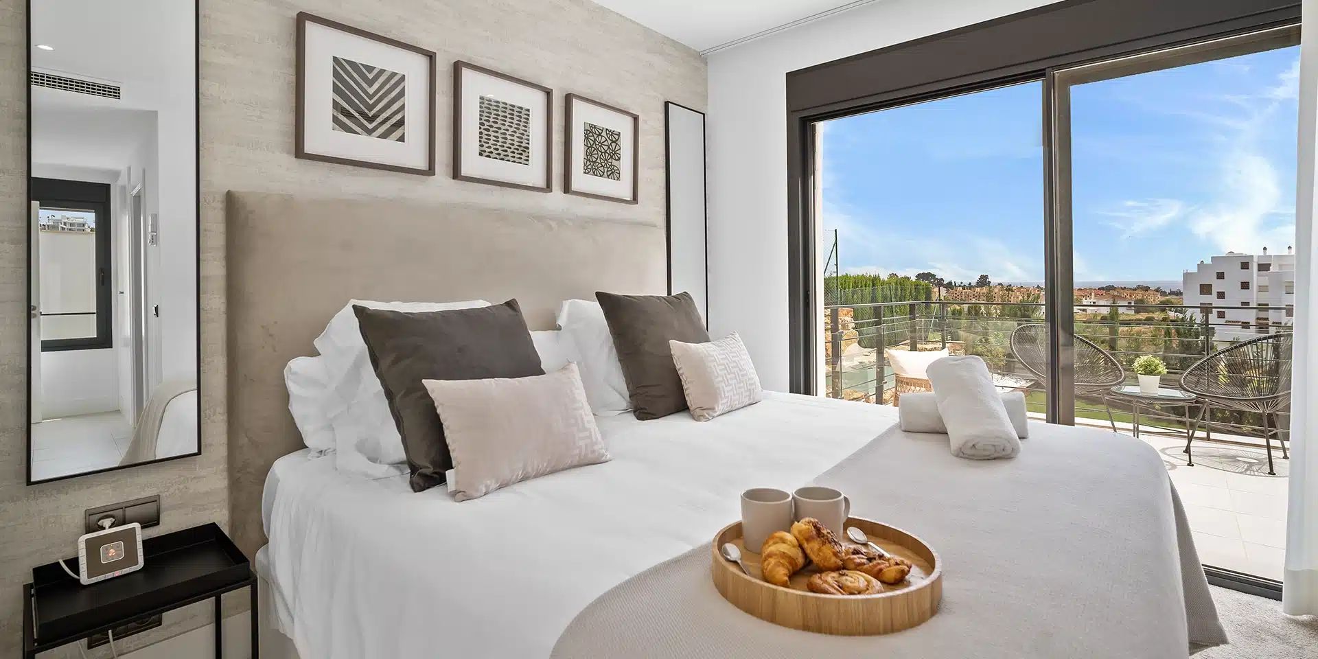 Enjoy Privacy & Comfort: Detached Villa for Long Term Rent in La Resina