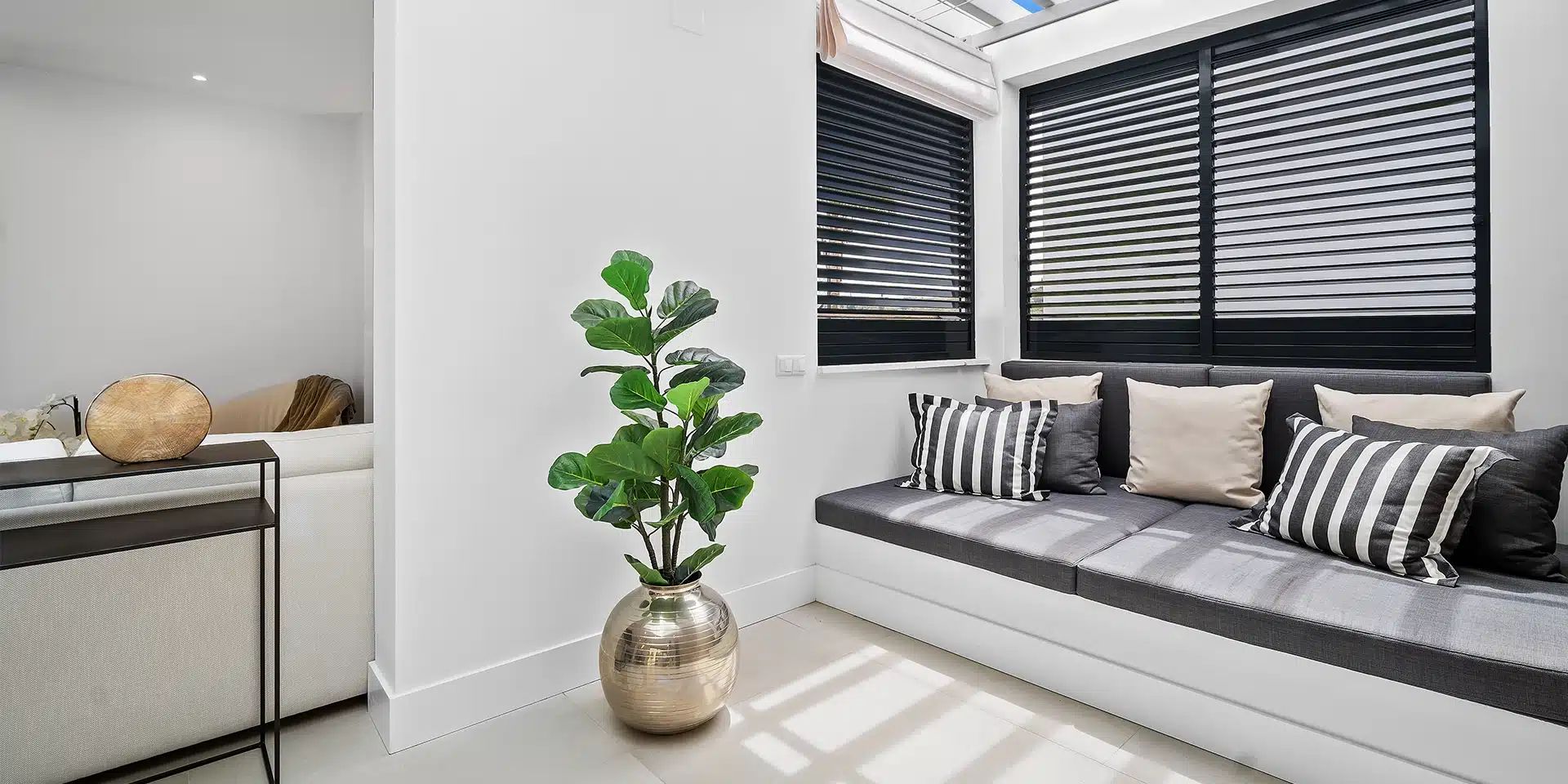 Enjoy Privacy & Comfort: Detached Villa for Long Term Rent in La Resina