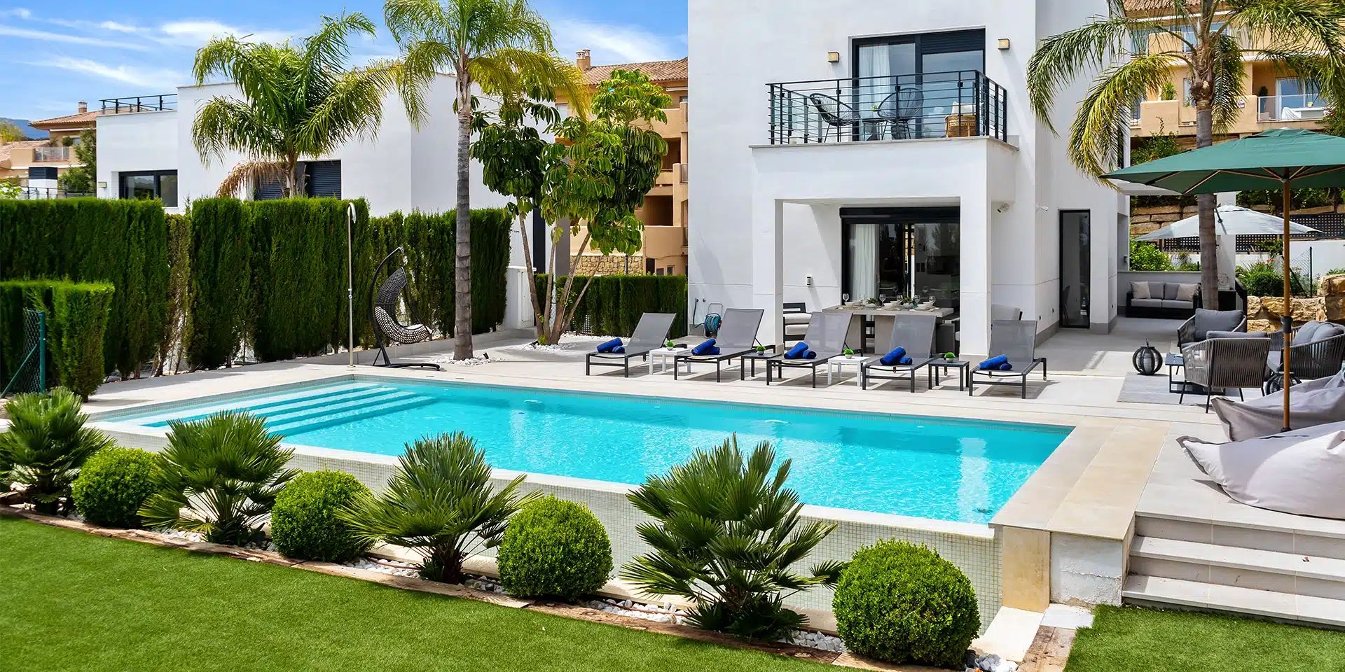 Enjoy Privacy & Comfort: Detached Villa for Long Term Rent in La Resina