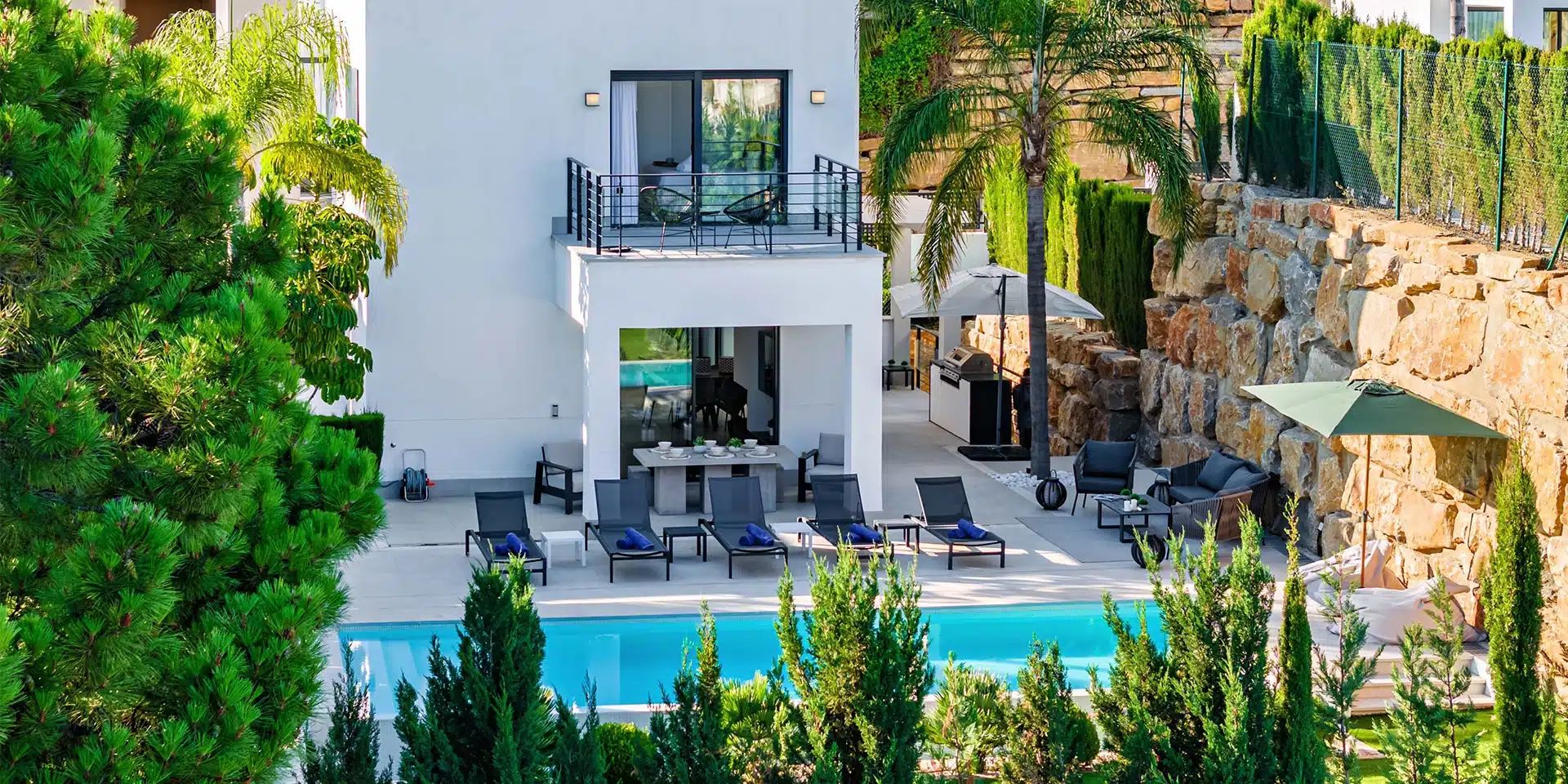 Enjoy Privacy & Comfort: Detached Villa for Long Term Rent in La Resina