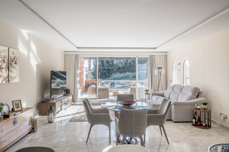 Stunning Mid-Floor Apartment for Sale in Nueva Andalucía, Marbella