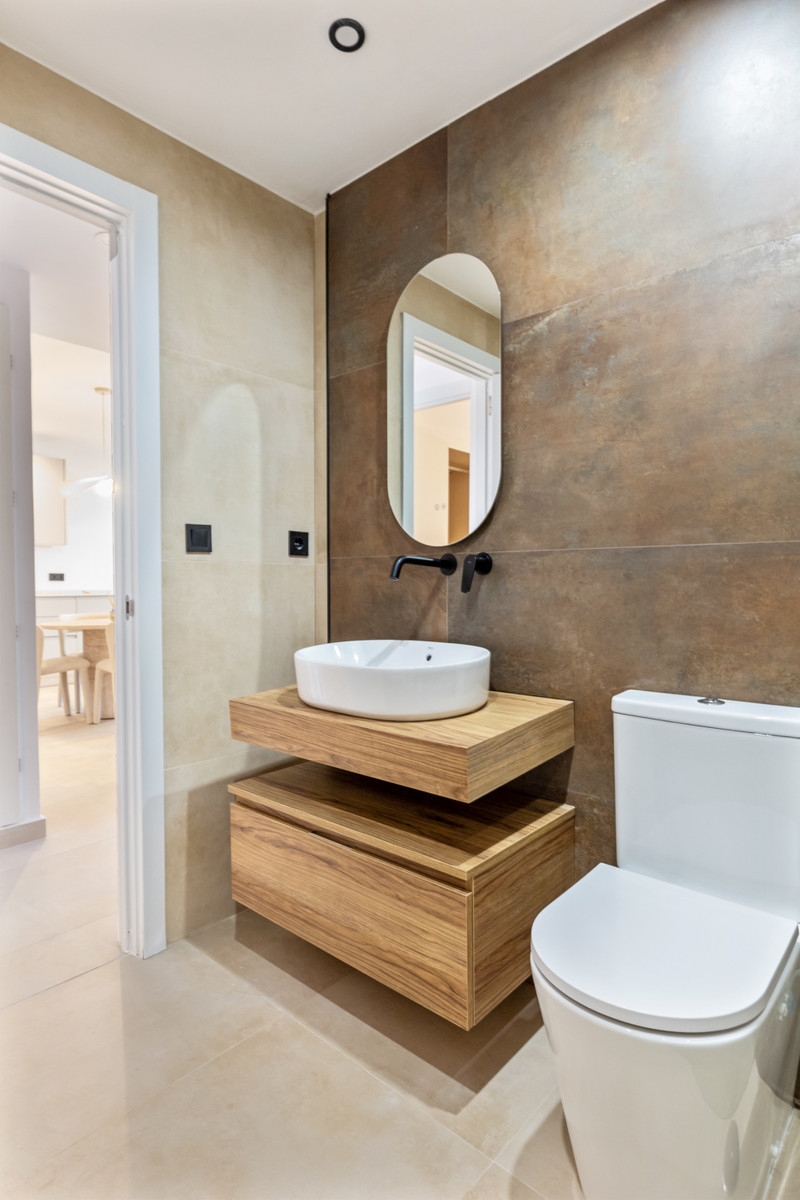 Stylish Apartment for Sale in Nueva Andalucía – Heart of Marbella’s Golf Valley