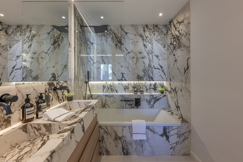 Elegant Townhouse for Sale in Aloha, Marbella