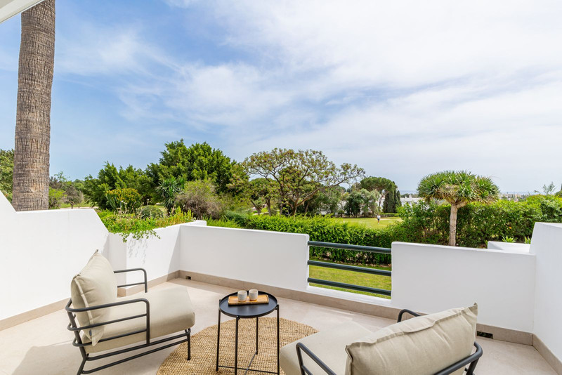 Luxury Townhouse for Sale in Nueva Andalucía – Prime Marbella Location