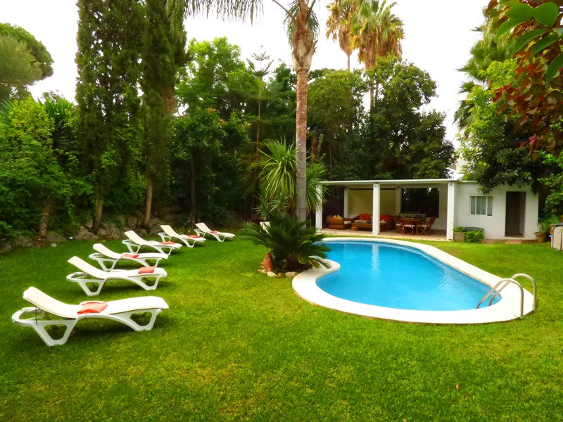 Elegant Villa for Long-Term Rental in El Rosario – Marbella Living at Its Best