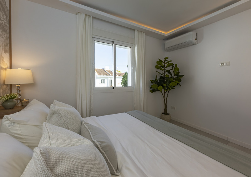 Elegant Townhouse for Sale in Aloha, Marbella