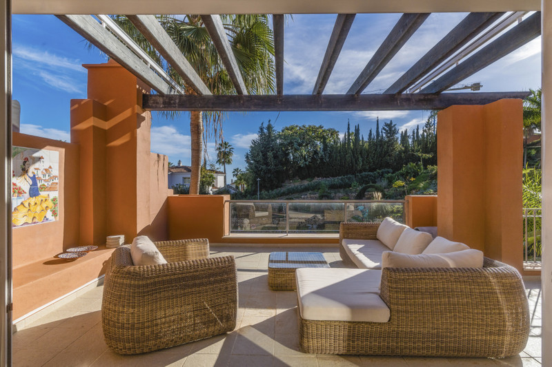 Stunning Mid-Floor Apartment for Sale in Nueva Andalucía, Marbella