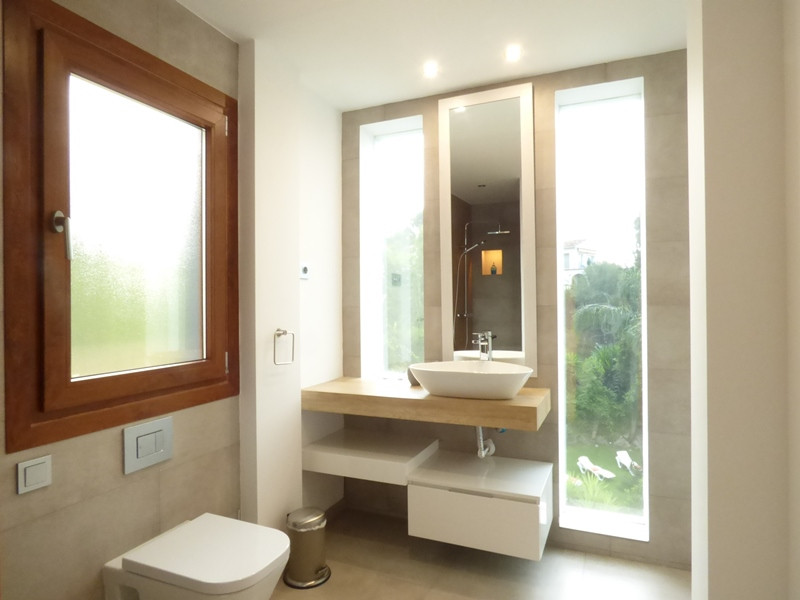 Elegant Villa for Long-Term Rental in El Rosario – Marbella Living at Its Best