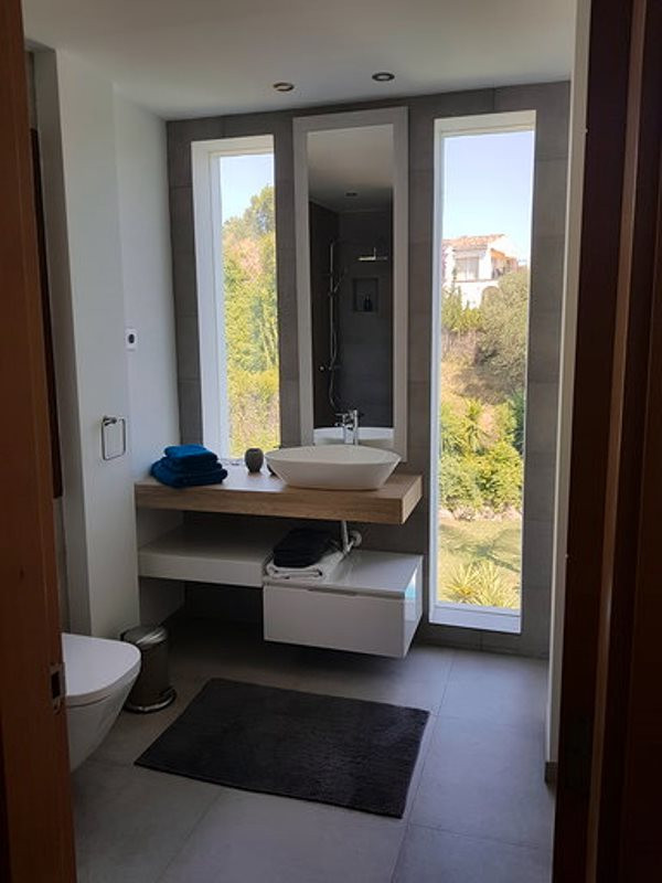 Elegant Villa for Long-Term Rental in El Rosario – Marbella Living at Its Best