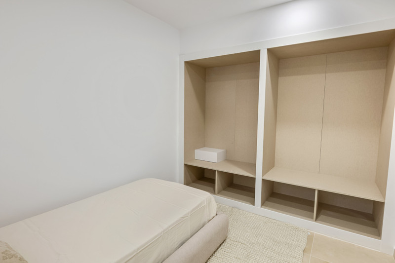 Stylish Apartment for Sale in Nueva Andalucía – Heart of Marbella’s Golf Valley