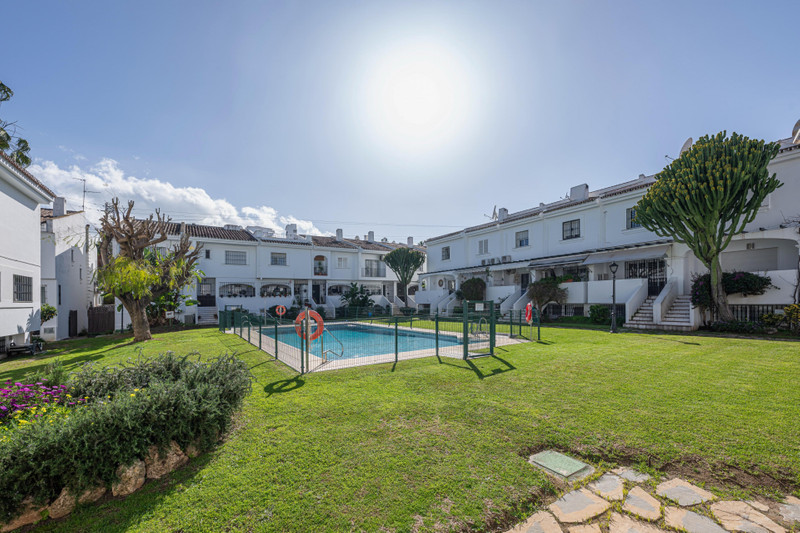 Elegant Townhouse for Sale in Aloha, Marbella