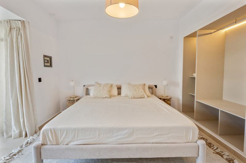 Stylish Apartment for Sale in Nueva Andalucía – Heart of Marbella’s Golf Valley