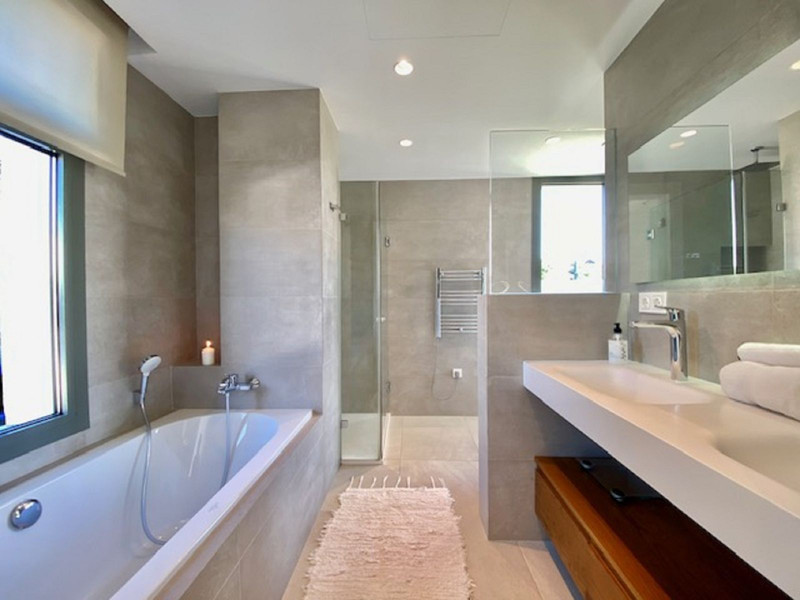 Your Dream Home in Estepona – Stunning Villa for Long-Term Rent