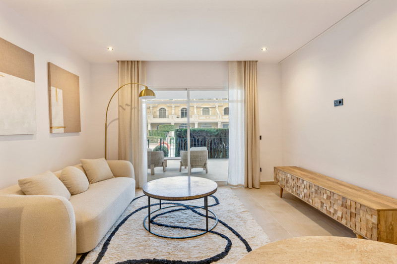 Stylish Apartment for Sale in Nueva Andalucía – Heart of Marbella’s Golf Valley