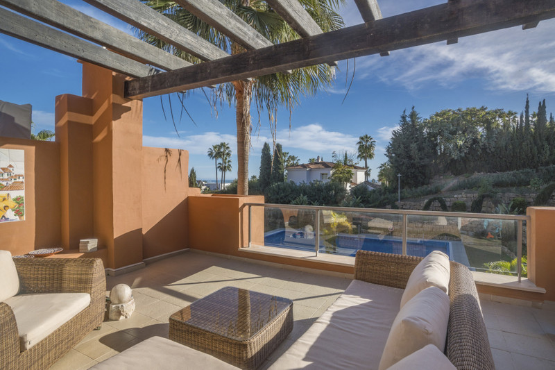 Stunning Mid-Floor Apartment for Sale in Nueva Andalucía, Marbella
