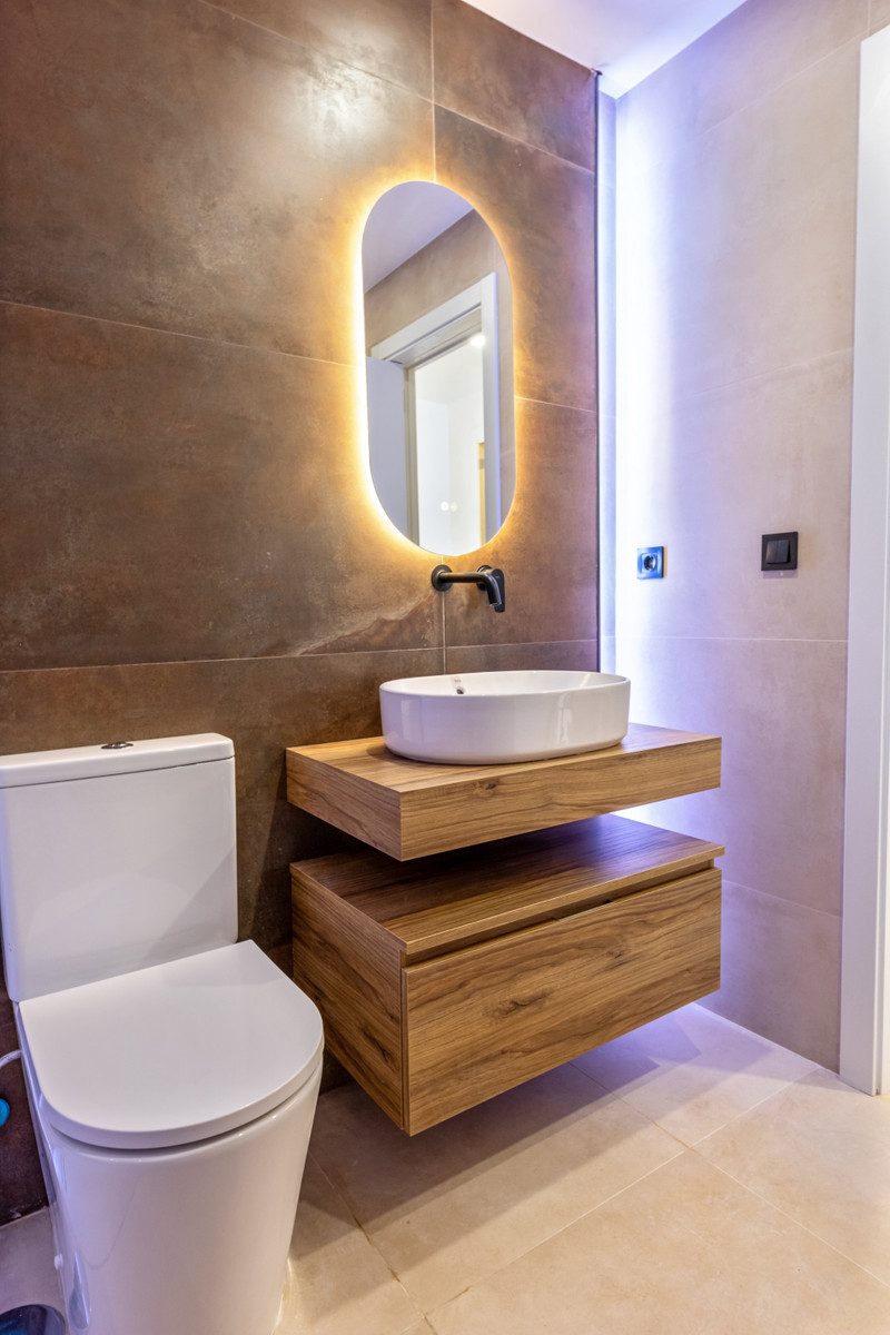 Stylish Apartment for Sale in Nueva Andalucía – Heart of Marbella’s Golf Valley