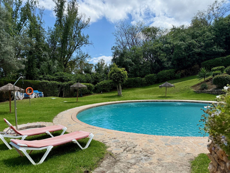 Beautiful Apartment for Sale in La Quinta – Peaceful Marbella Living