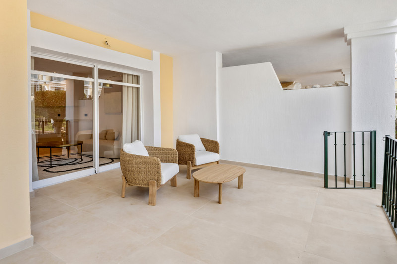 Stylish Apartment for Sale in Nueva Andalucía – Heart of Marbella’s Golf Valley