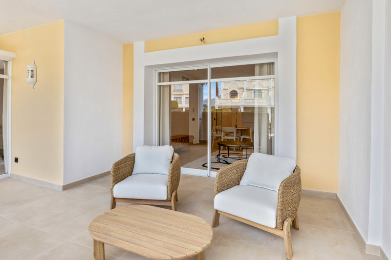 Stylish Apartment for Sale in Nueva Andalucía – Heart of Marbella’s Golf Valley