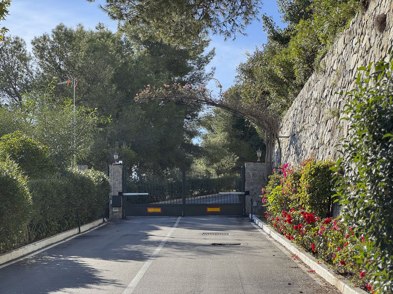 Beautiful Apartment for Sale in La Quinta – Peaceful Marbella Living