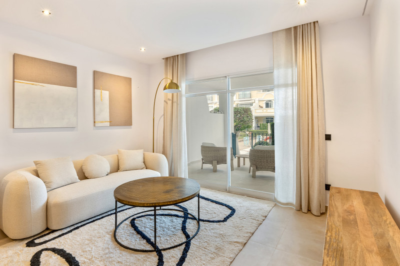 Stylish Apartment for Sale in Nueva Andalucía – Heart of Marbella’s Golf Valley