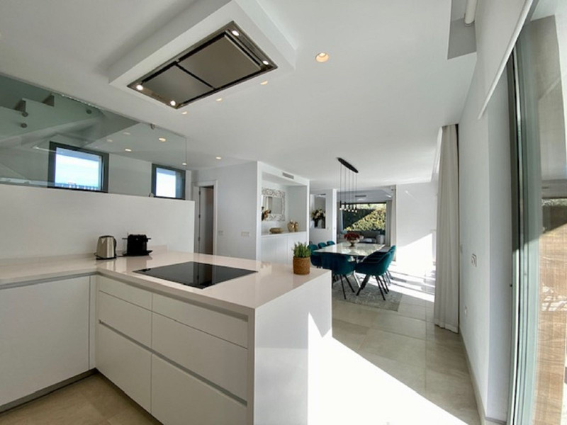 Your Dream Home in Estepona – Stunning Villa for Long-Term Rent