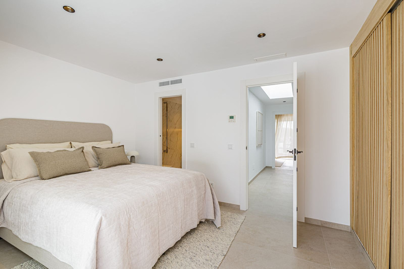 Luxury Townhouse for Sale in Nueva Andalucía – Prime Marbella Location