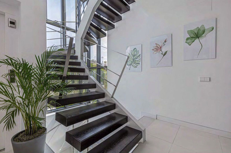 Beautiful Villa for Long-Term Rent on Marbella’s Prestigious Golden Mile