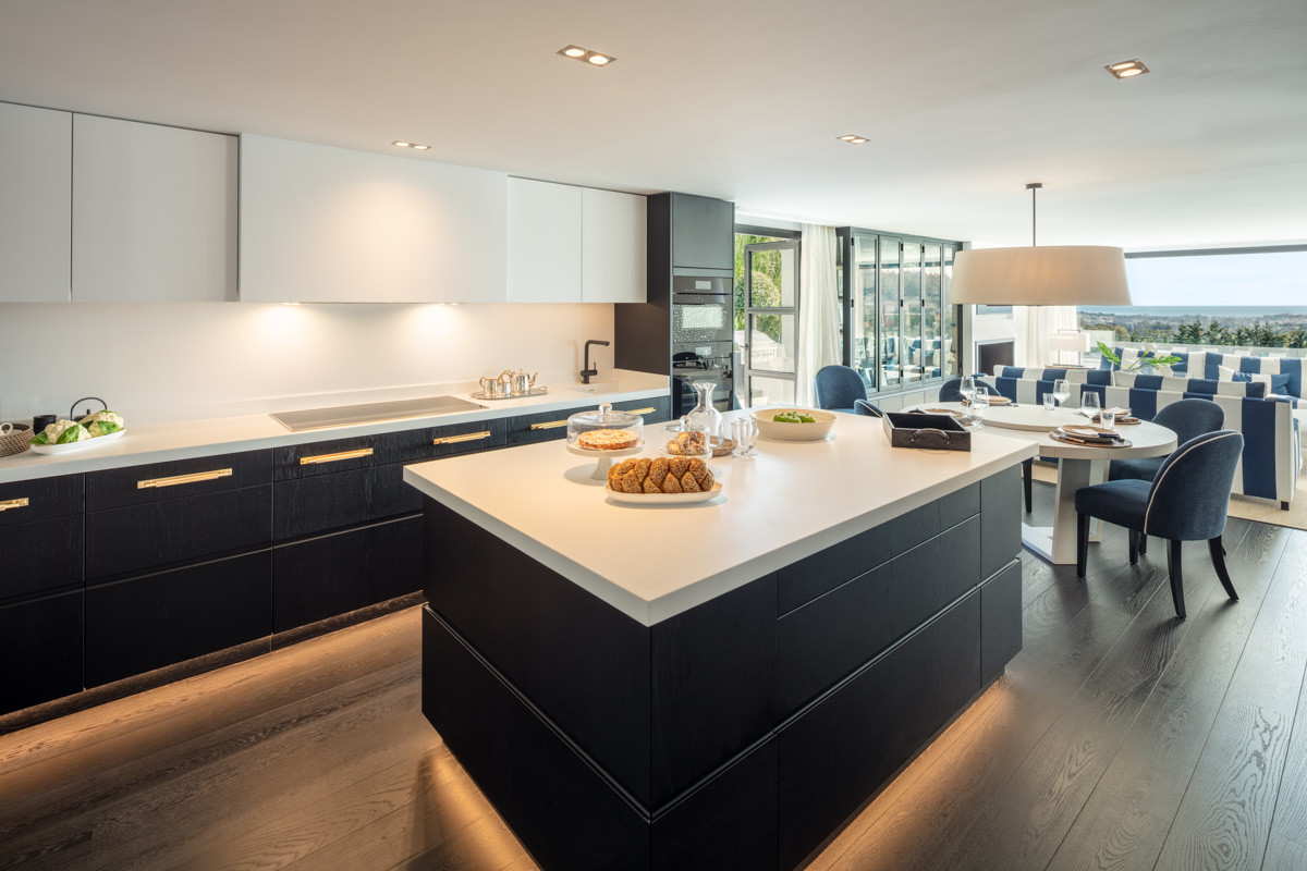 Luxury Panoramic Villa for Sale in La Cerquilla – Nueva Andalucía