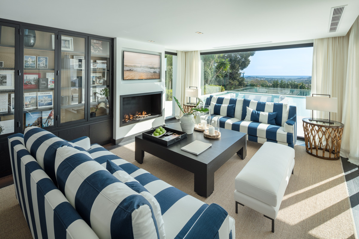 Luxury Panoramic Villa for Sale in La Cerquilla – Nueva Andalucía