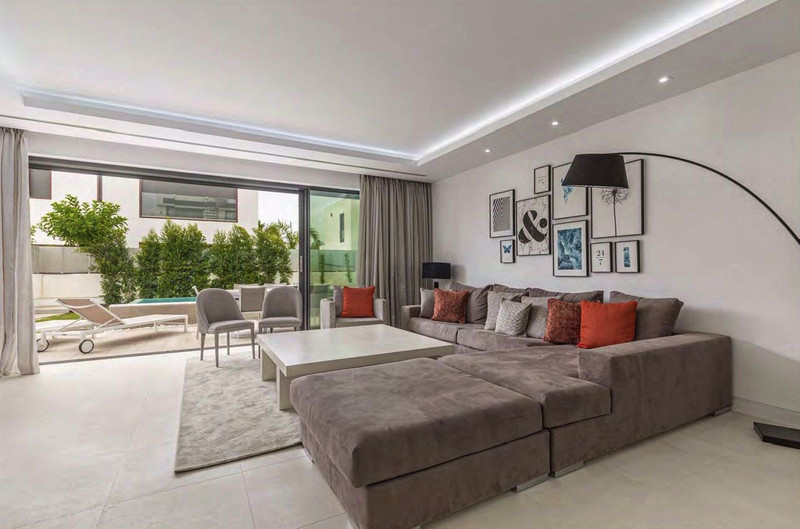 Beautiful Villa for Long-Term Rent on Marbella’s Prestigious Golden Mile