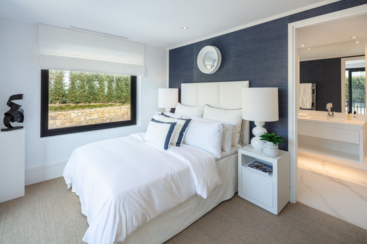 Luxury Panoramic Villa for Sale in La Cerquilla – Nueva Andalucía