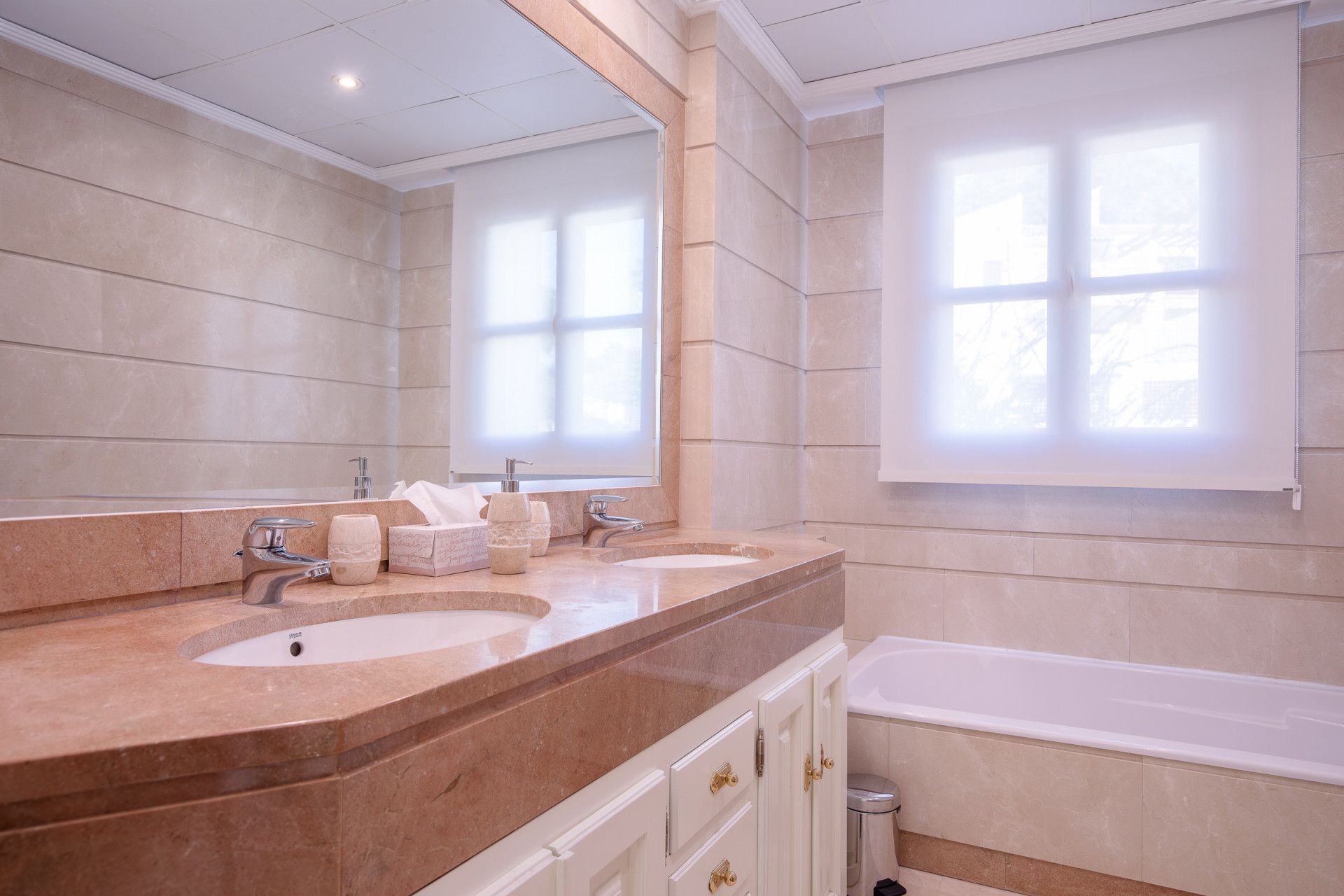 Beautiful Villa for Sale in Los Arqueros Golf – Frontline Golf Living