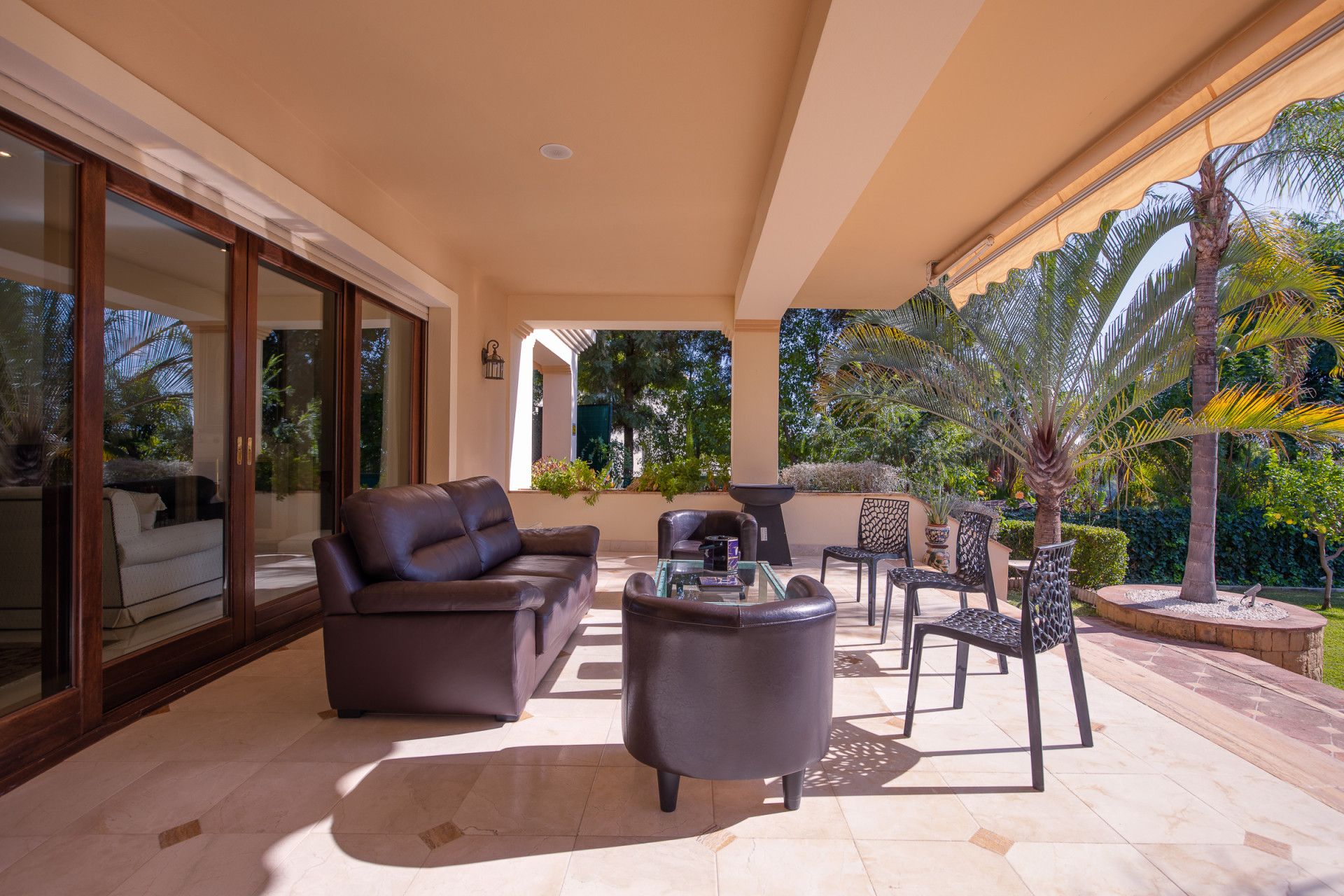 Beautiful Villa for Sale in Los Arqueros Golf – Frontline Golf Living