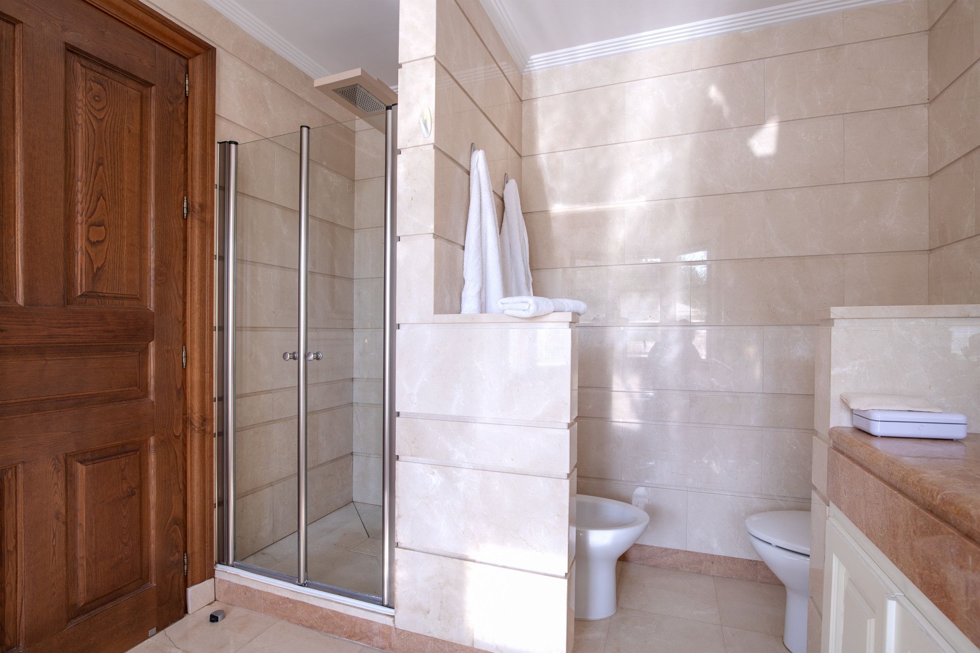 Beautiful Villa for Sale in Los Arqueros Golf – Frontline Golf Living