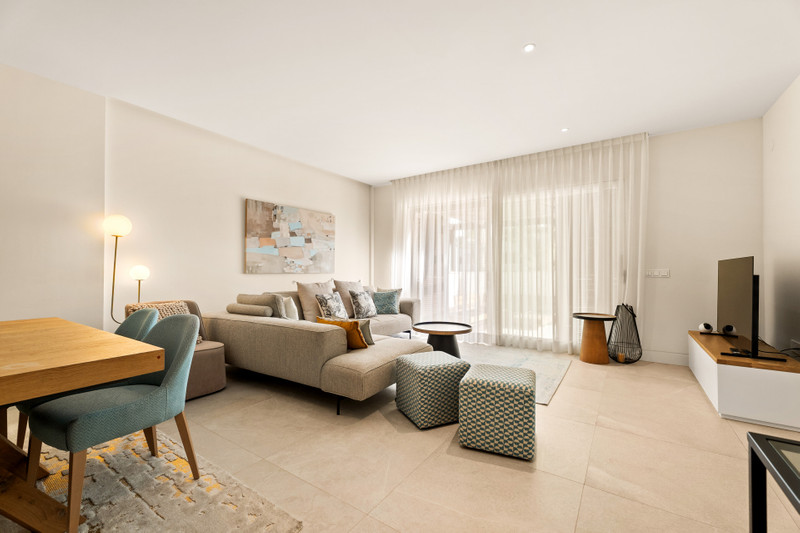 Luxury Duplex for Long-Term Rental on the Golden Mile