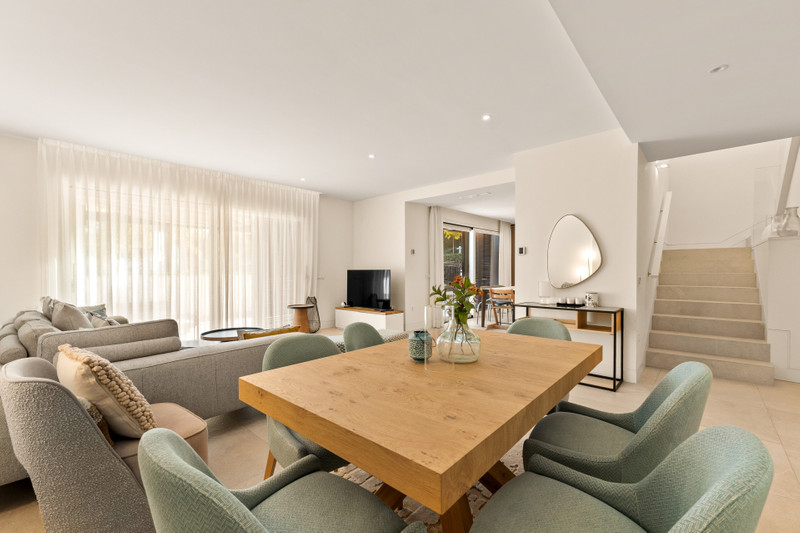 Luxury Duplex for Long-Term Rental on the Golden Mile