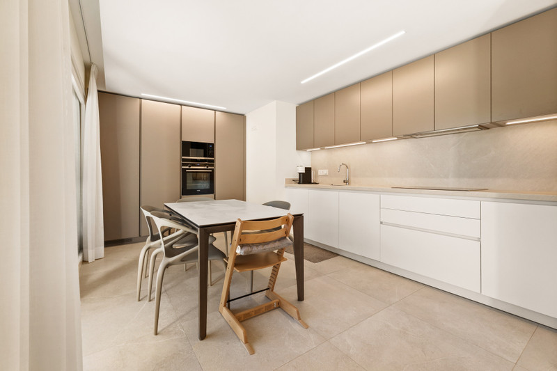 Luxury Duplex for Long-Term Rental on the Golden Mile