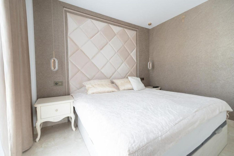 Top Floor Apartment for Long-Term Rent in Manilva