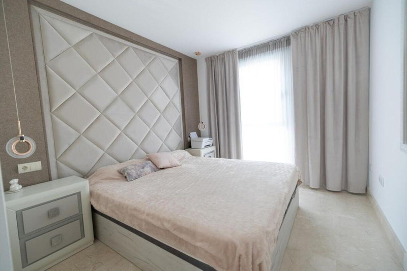 Top Floor Apartment for Long-Term Rent in Manilva