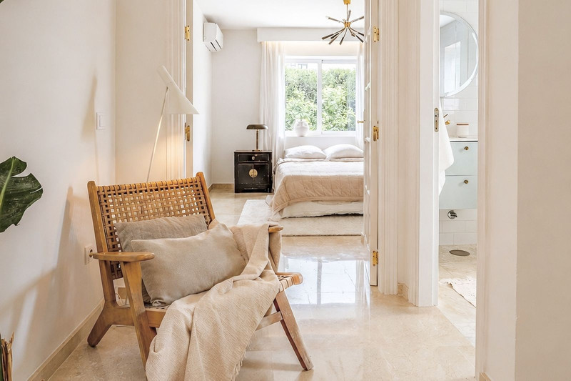 Townhouse for Sale in the Sought-After Beachside Area of San Pedro de Alcántara