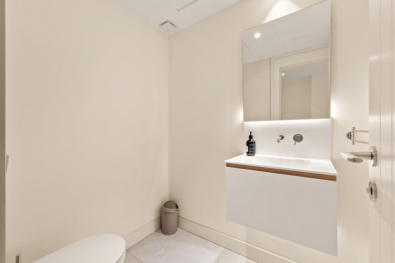 Luxury Duplex for Long-Term Rental on the Golden Mile