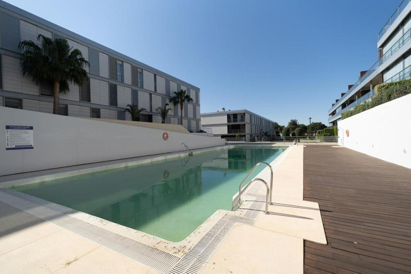Top Floor Apartment for Long-Term Rent in Manilva