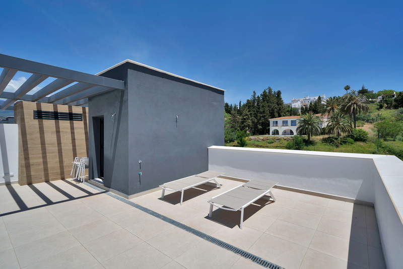 Charming Semi-Detached House for Long-Term Rent in Atalaya – Costa del Sol Living