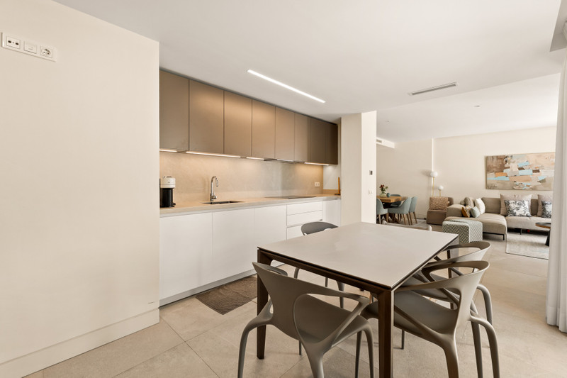 Luxury Duplex for Long-Term Rental on the Golden Mile